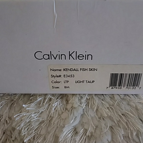 Calvin Klein - Picture 4 of 4